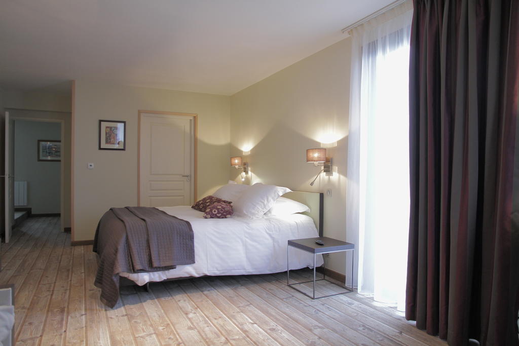 La Maison Des Glazicks Plomodiern Habitación foto